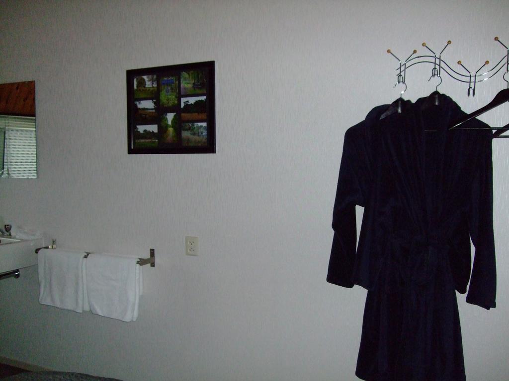 Bed and Breakfast De Pompstee Rolde Экстерьер фото